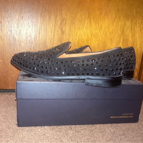 New with few defects. Great condition. All black. - Picture 3 of 3